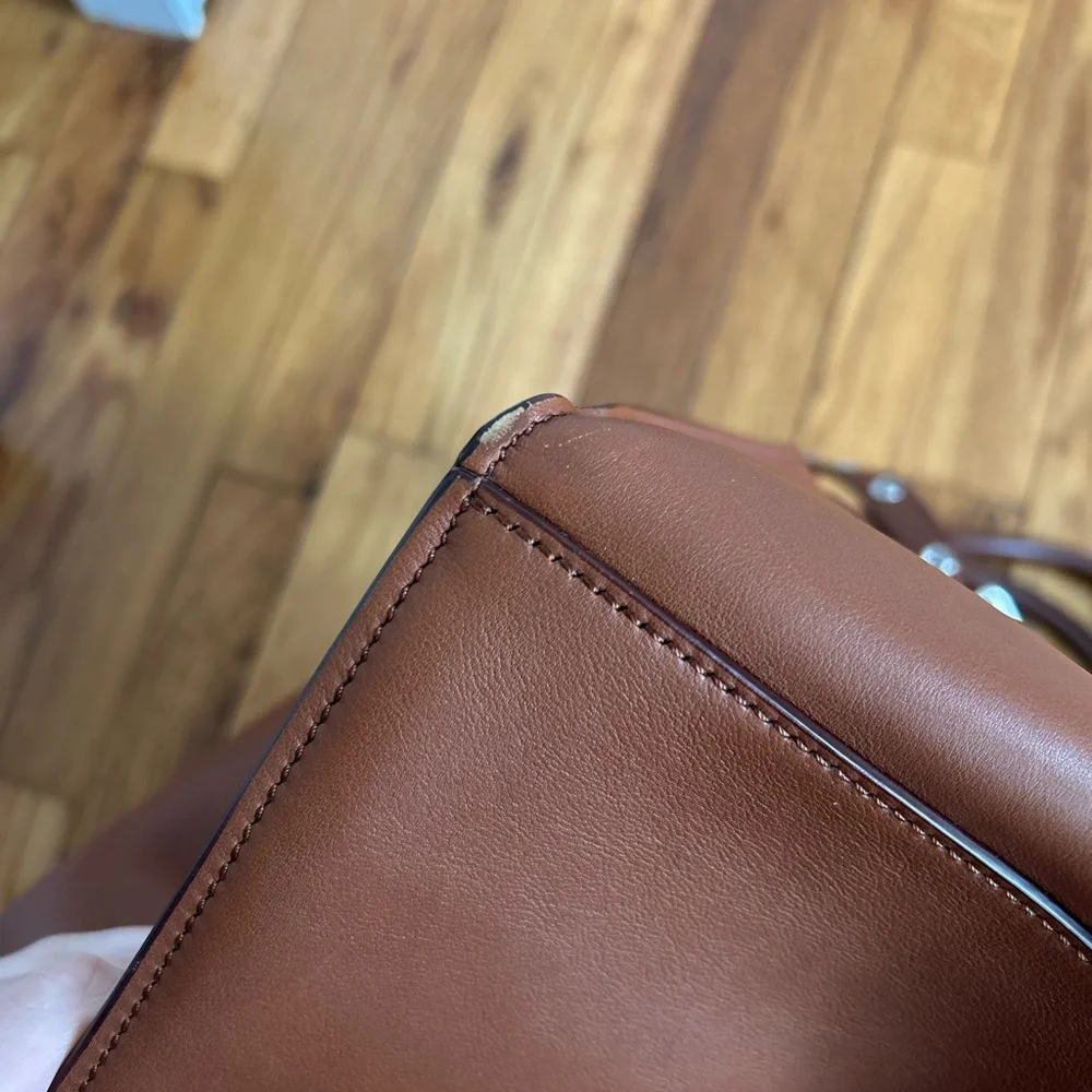 CELINE Big Bag Medium in Tan Smooth Leather - Picture 6 of 8